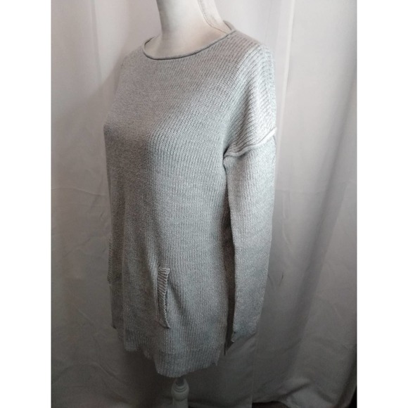 Daisy Fuentes pale gray tunic sweater with pocket - Picture 5 of 6